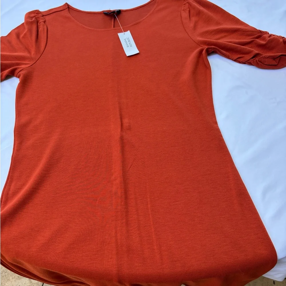 Banana Republic Orange Short Sleeve Tee - Picture 4 of 4